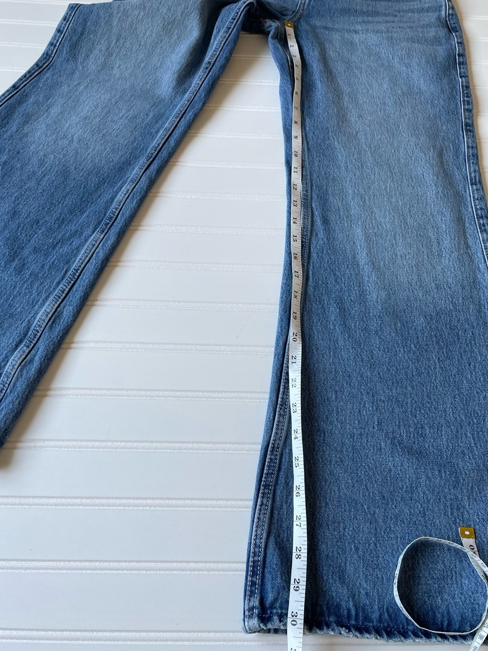 Hollister Low Rise Baggy Flare Jeans Y2K Mid Blue Wide Leg Rigid Denim 2R/26 EUC - Picture 5 of 15